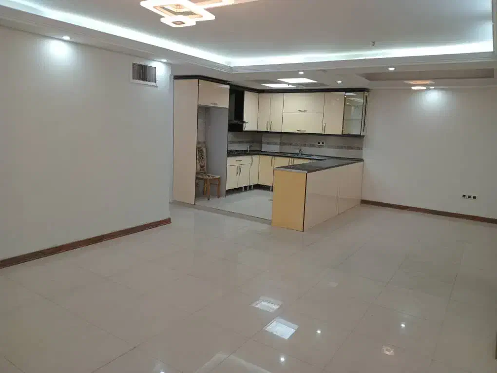 ۹۵ متر دو خوابه بلوار فردوس غرب شقایق