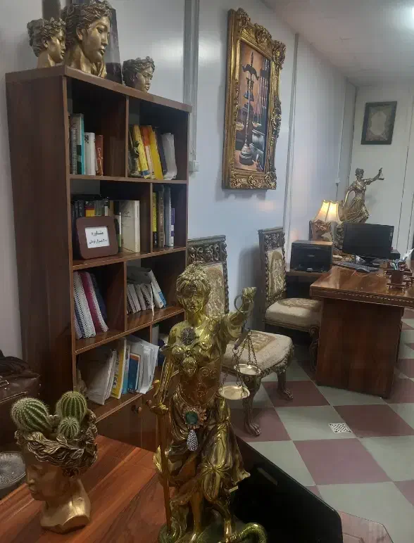 وکیل پایه یک دادگستری|خدمات مالی، حسابداری، بیمه|کرمانشاه, |دیوار
