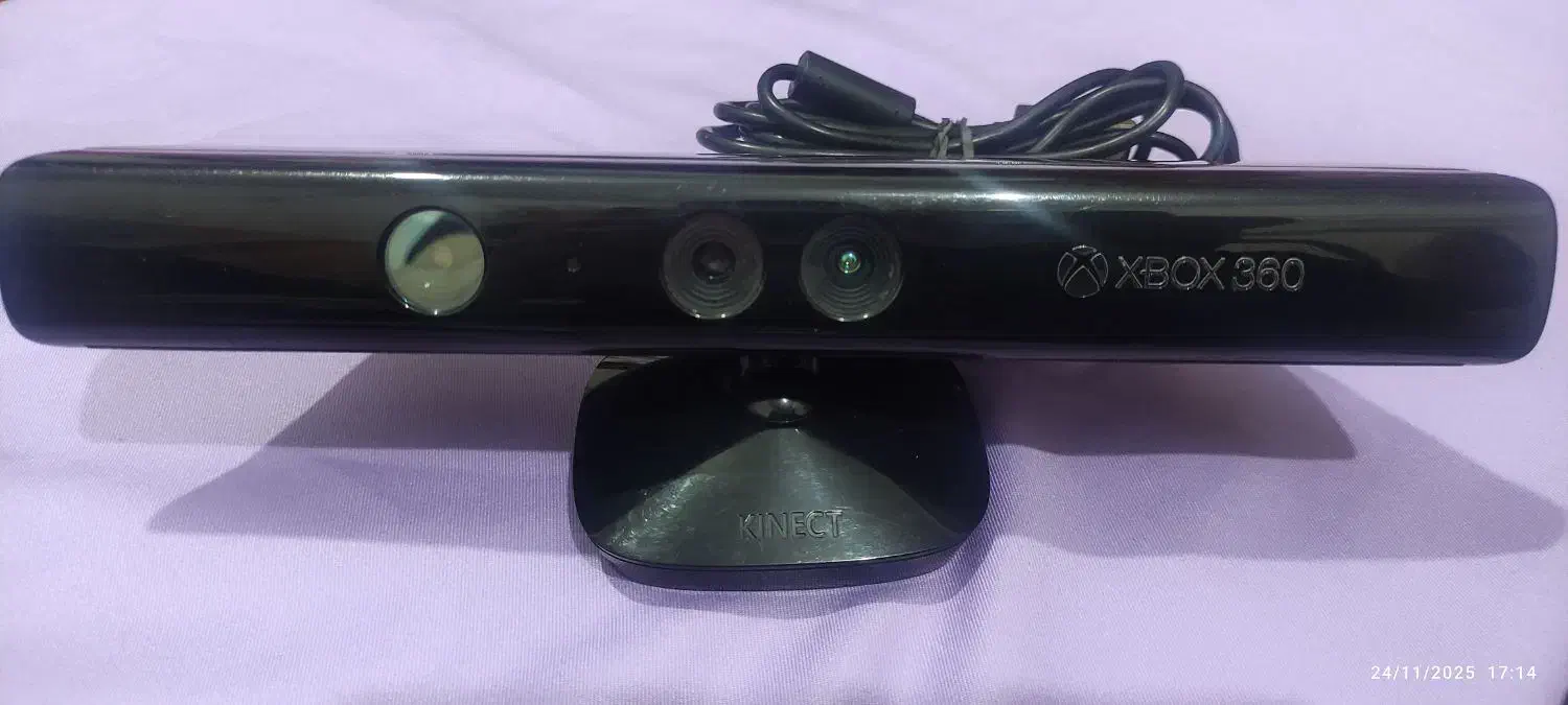 ایکس باکس ۳۶۰ سوپر اسلیم همراه با دو دسته و کینکت|کنسول، بازی ویدئویی و آنلاین|شهرکرد, |دیوار