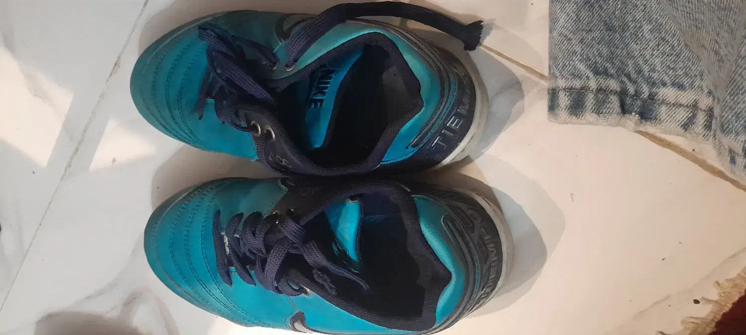 کفش ورزشی|کفش و لباس بچه|رشت, خبرنگار|دیوار