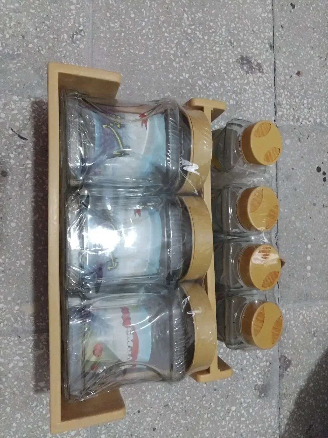 جا ادویه|ظروف نگهدارنده، پلاستیکی، یک‌بارمصرف|سمنان, |دیوار