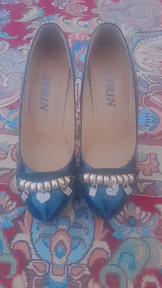 ۵۰۰تومن|کیف، کفش، کمربند|ماهان, |دیوار