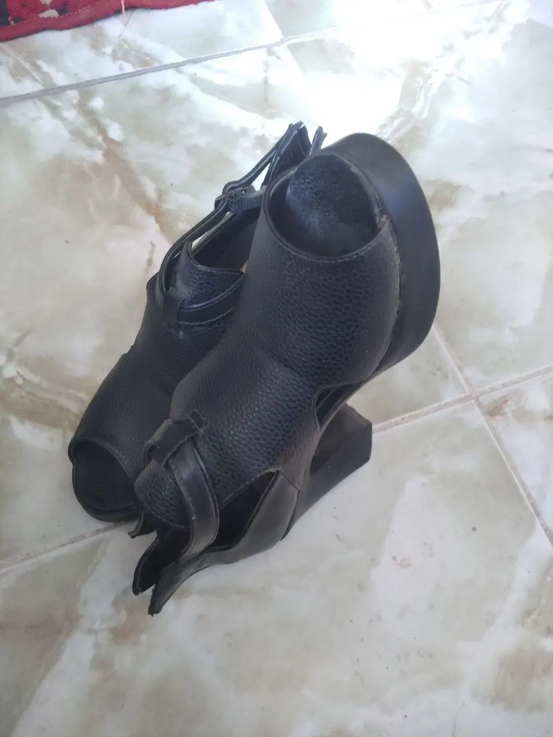 کفش|کیف، کفش، کمربند|دهدشت, |دیوار