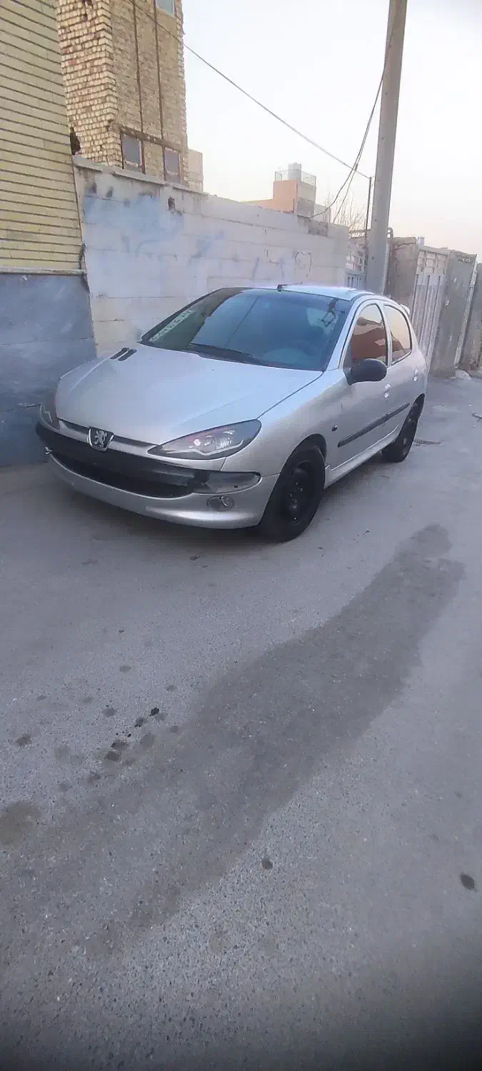 206 مدل 82 تمیز معاوضه با پراید و هندا|خودرو سواری و وانت|اصفهان, قائمیه|دیوار