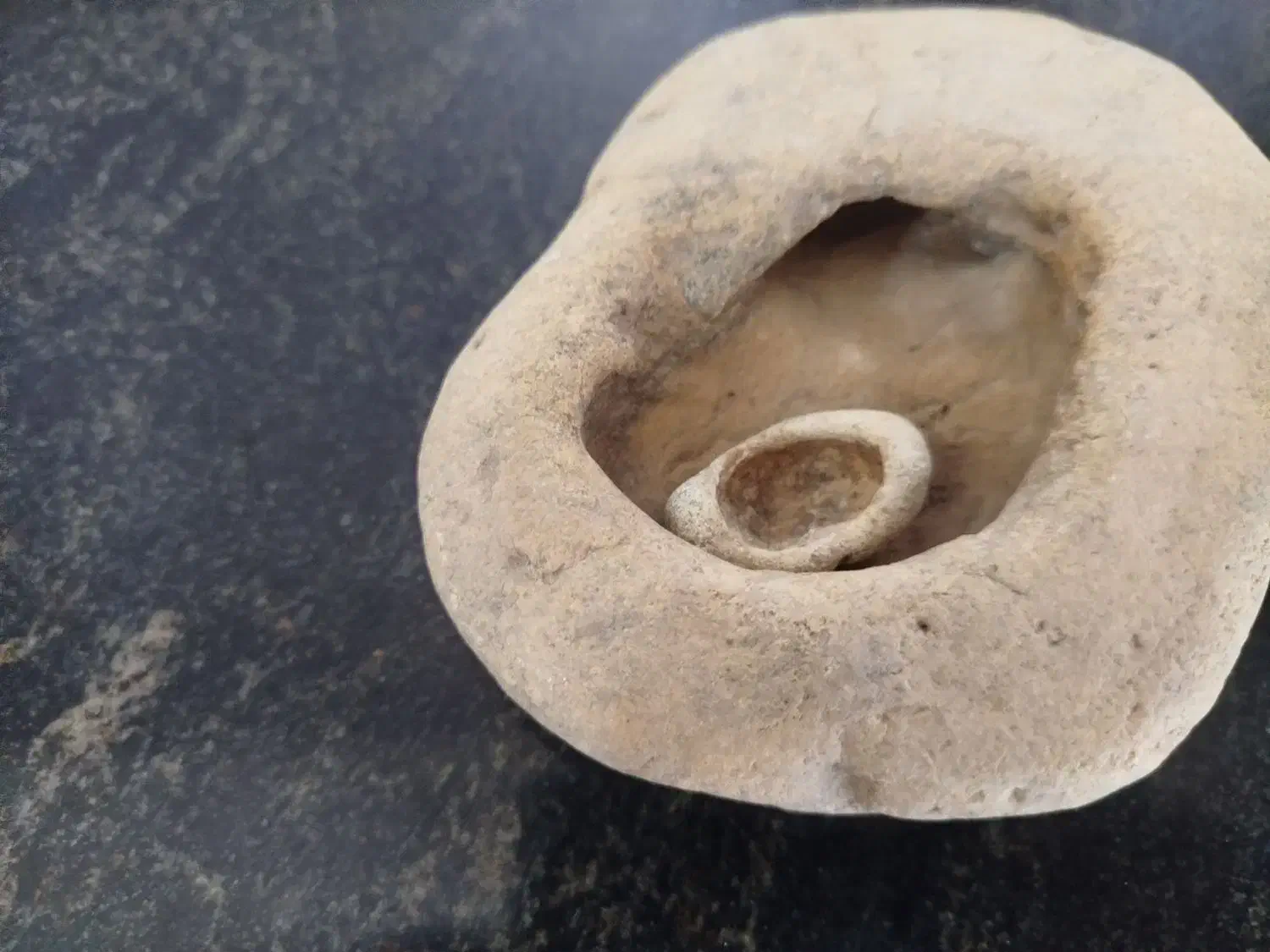 سنگ کلکسیونی|کلکسیون اشیاء عتیقه|انگوران, |دیوار