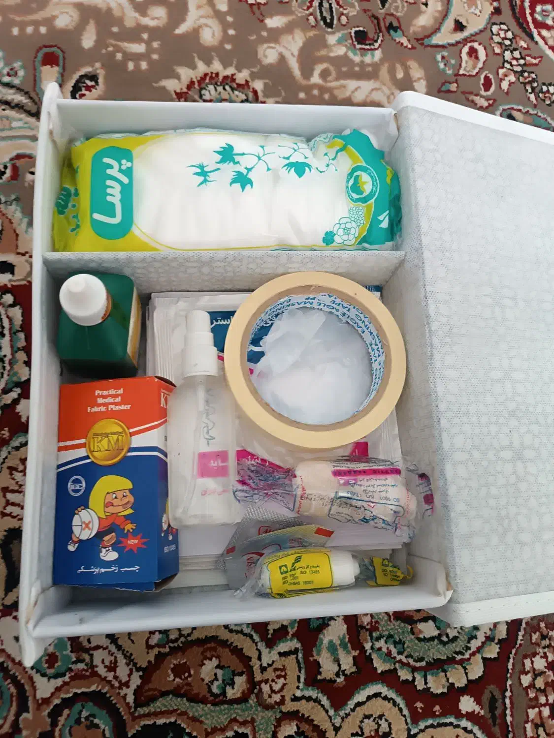 جعبه کمک های اولیه|مواد شوینده و دستمال کاغذی|بروجرد, |دیوار