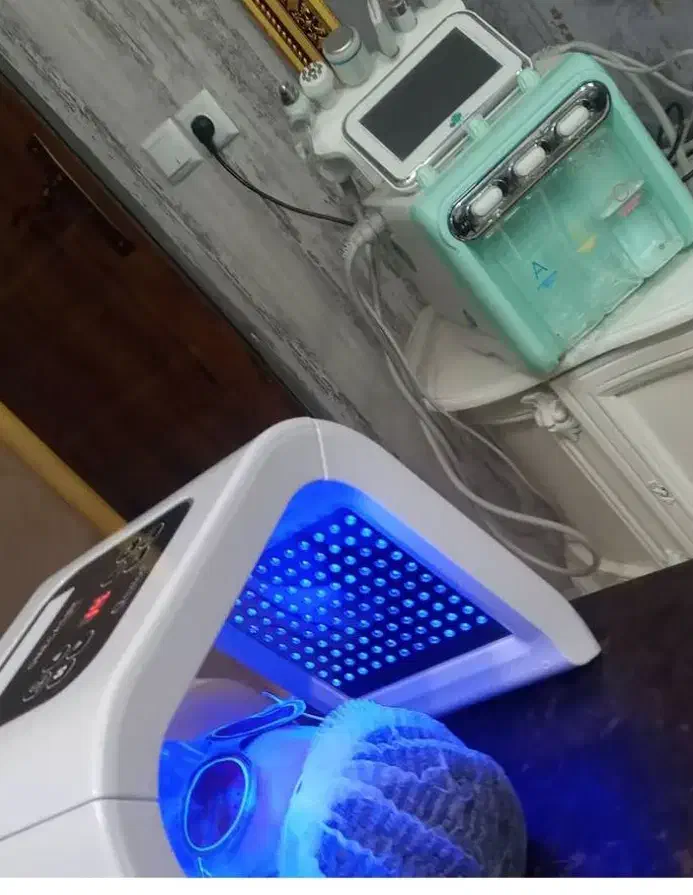 دستگاه فیشیال ۶ کاره ودستگاه نوردرمانی کاملا سالم|آرایشی، بهداشتی، درمانی|دورود, |دیوار