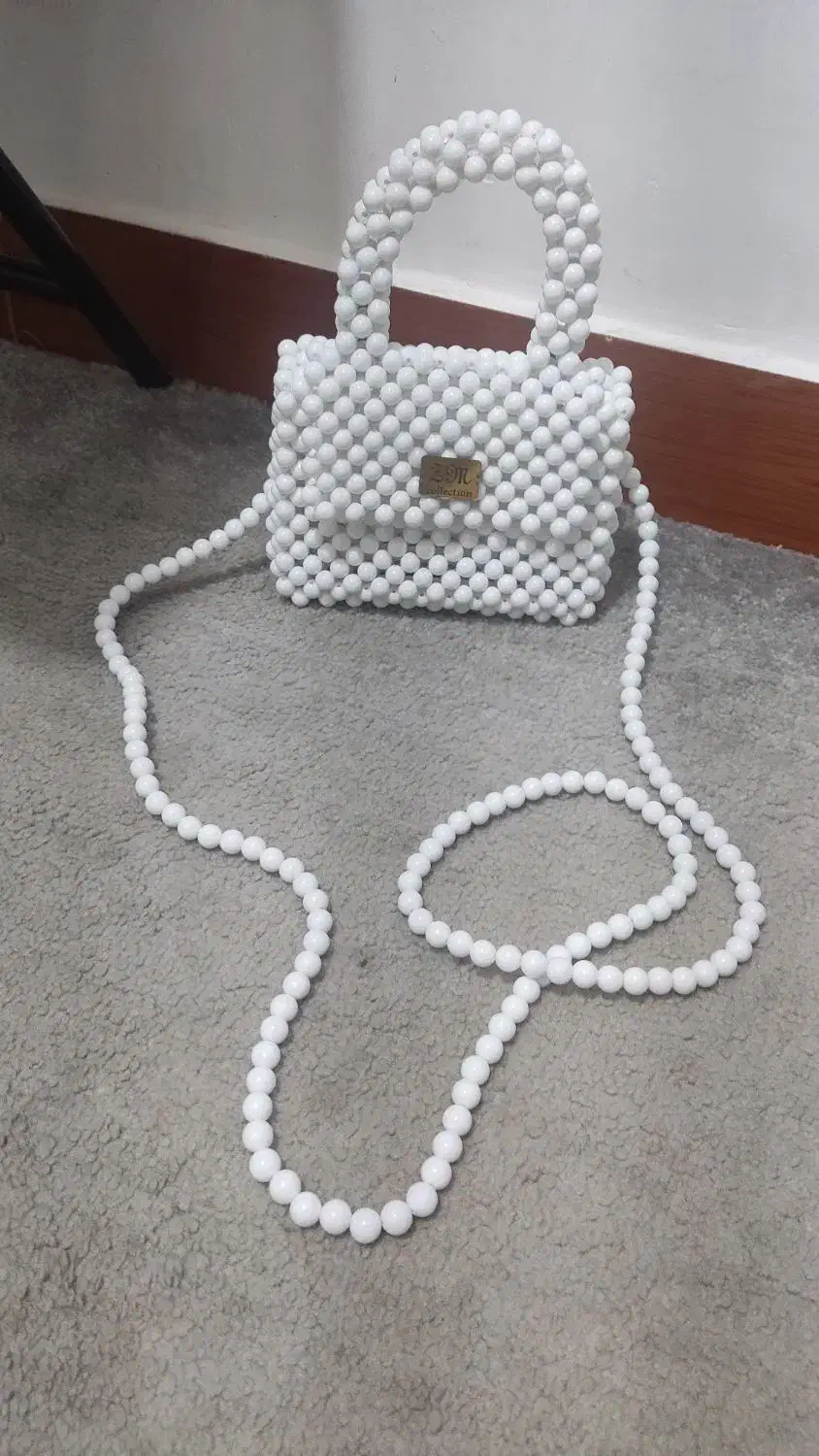 کیف مرواریدی|کیف، کفش، کمربند|رشت, خرسندی|دیوار