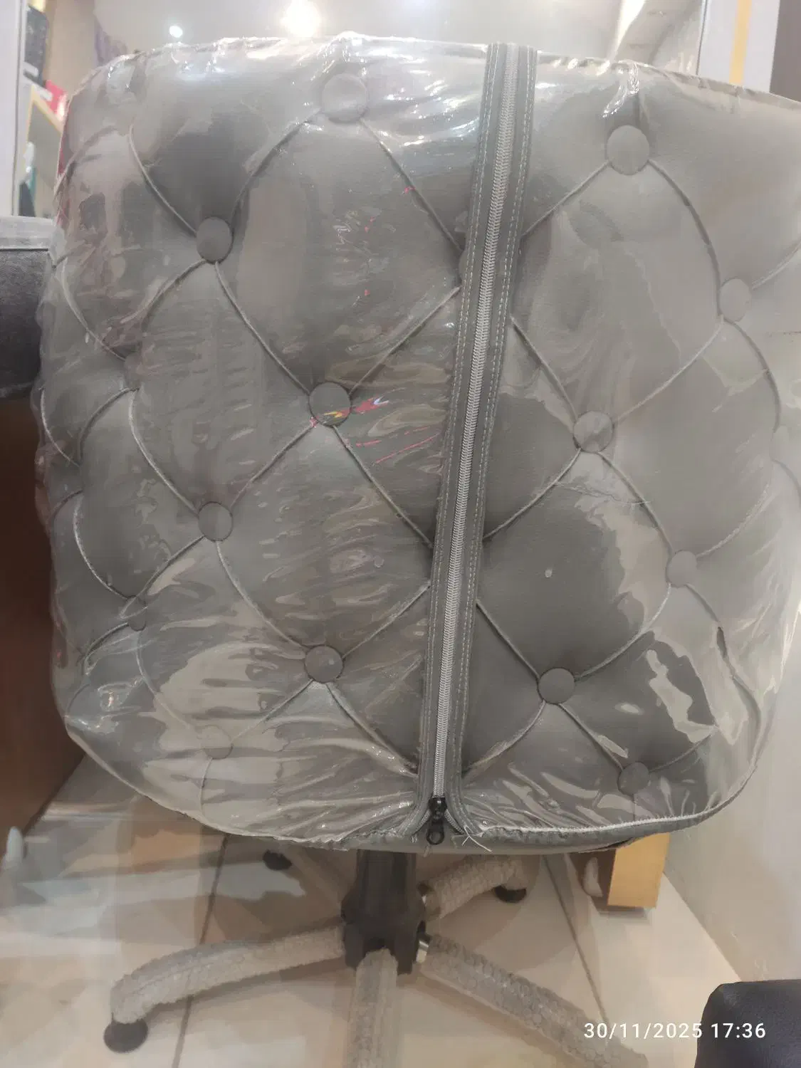 صندلی چرخدار و ثابت اداری آرایشگاهی باشگاهی|صندلی و نیمکت|شهرضا, |دیوار