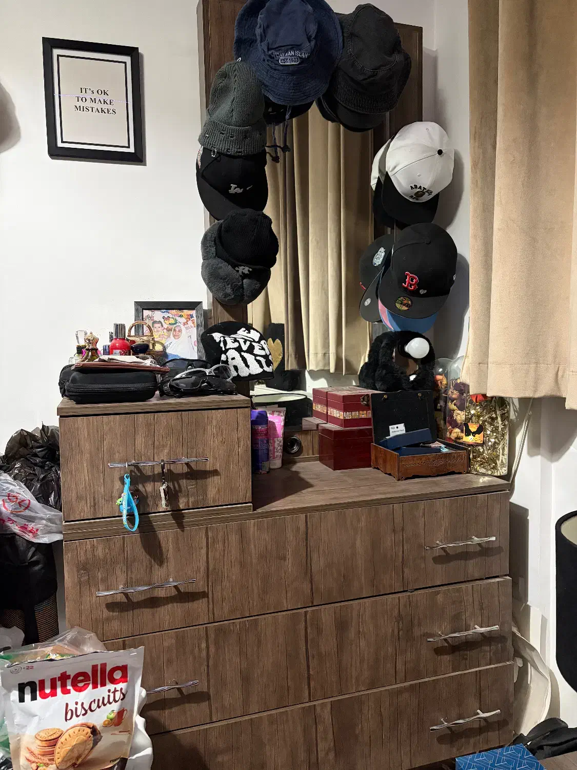 کمد و میز آرایش و پا تختی|تخت و سرویس خواب|تهران, حافظیه|دیوار