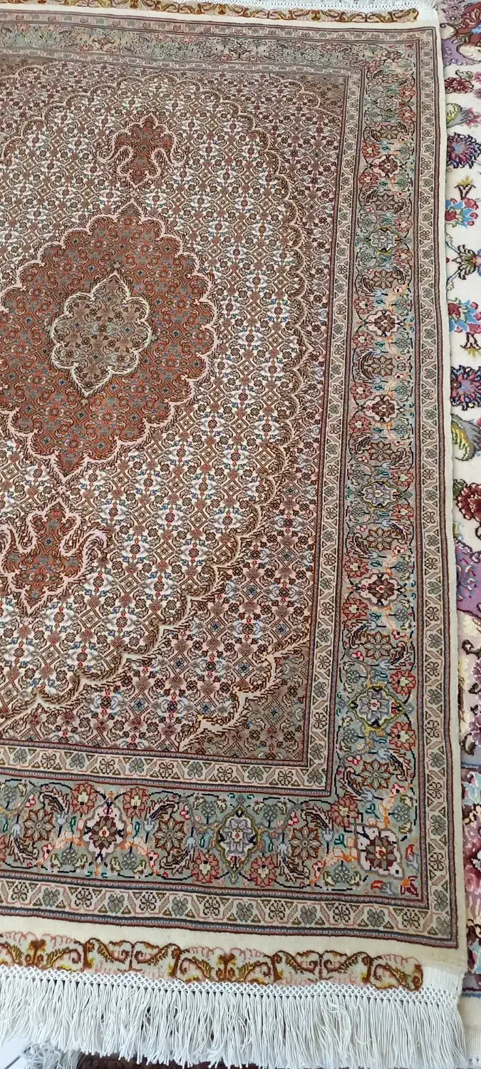 فرش دستبافت زرنیم ماهی رج ۵۰ نو|فرش|تبریز, |دیوار