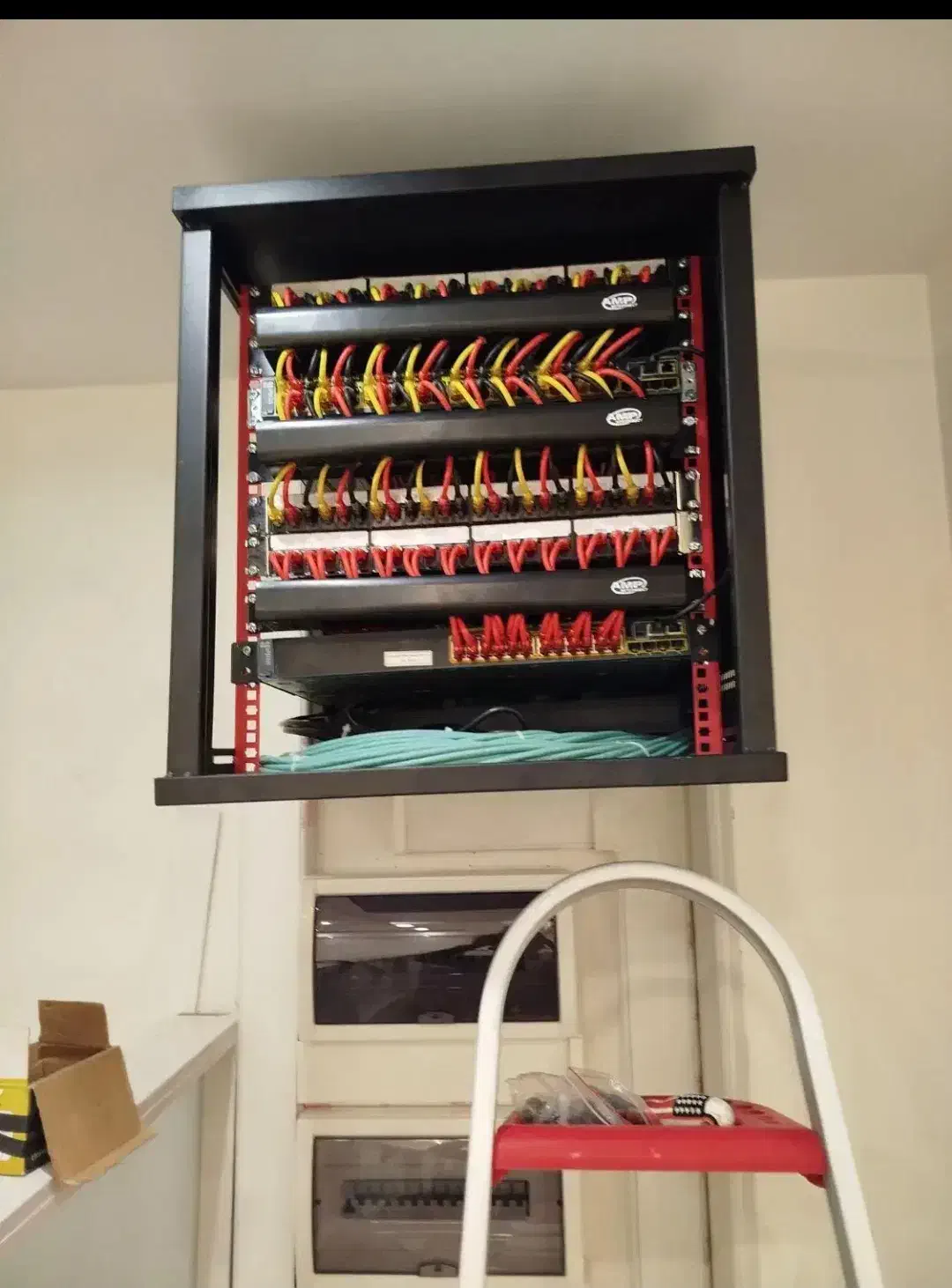 نصب تخصصی دوربین مداربسته با ضمانت کیفیت|خدمات پیشه و مهارت|قم, زنبیل آباد|دیوار