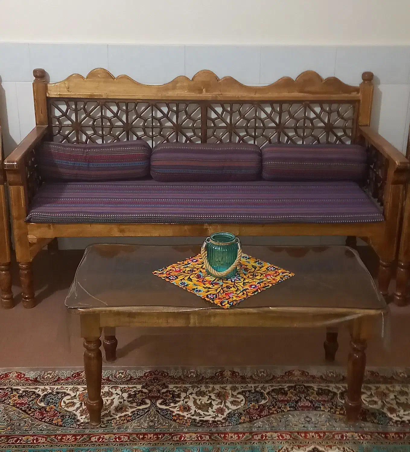 مبل سنتی|مبلمان خانگی و میز عسلی|قم, شاه سید علی|دیوار