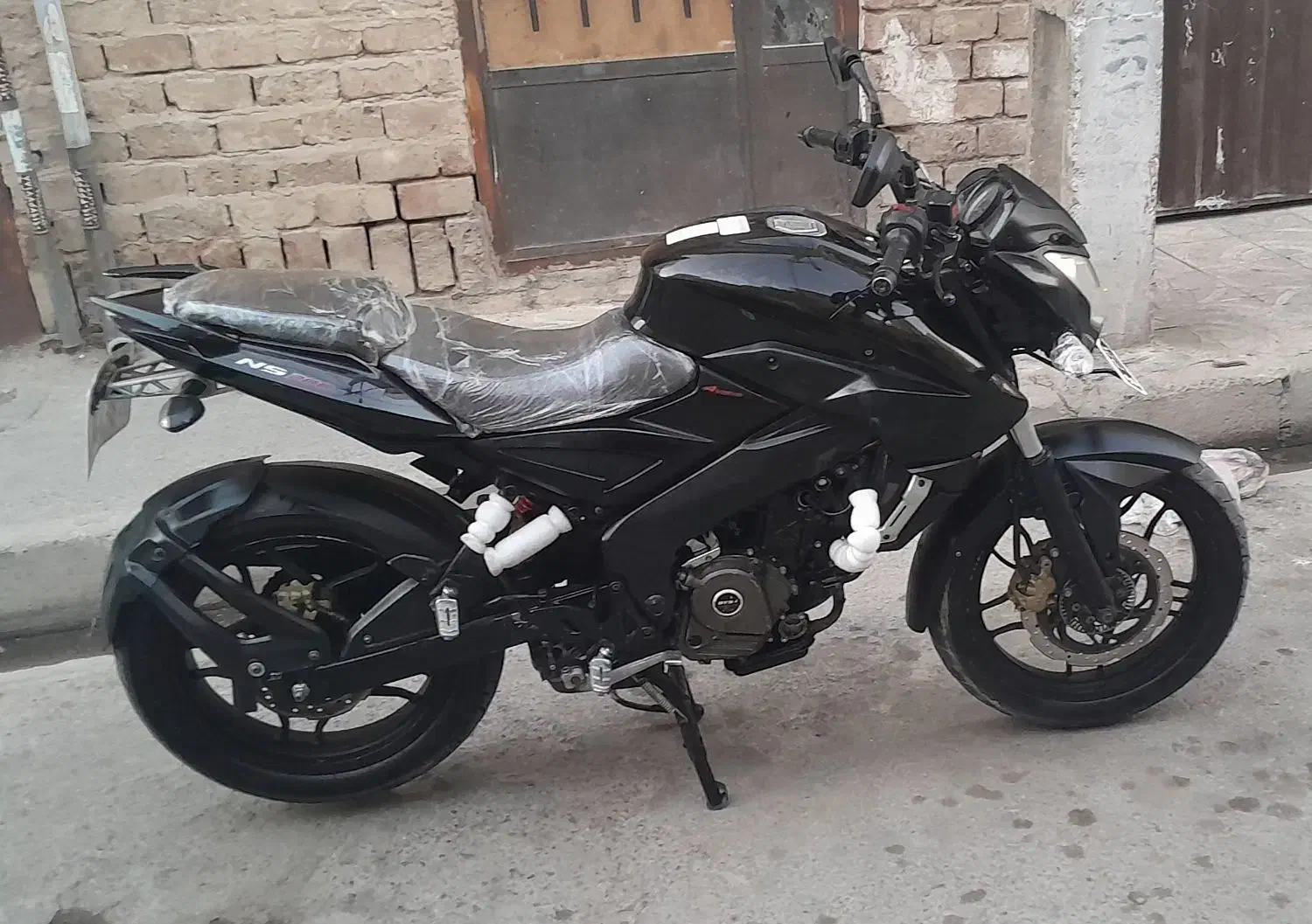 ان اس ۲۰۰|موتورسیکلت|قدس, شهرقدس|دیوار