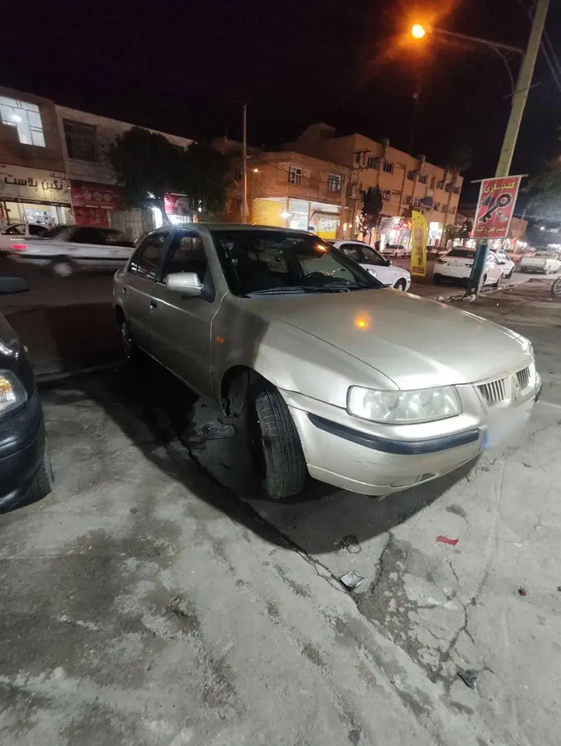 سمند مدل 82رنگ بژ|خودرو سواری و وانت|شیراز, لشکری|دیوار