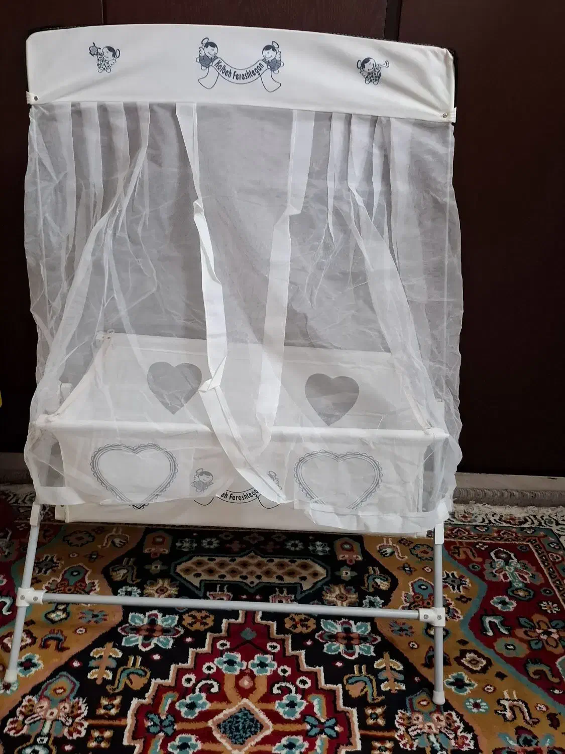 گهواره نوزادی|کالسکه و لوازم جانبی|شیراز, درکی|دیوار