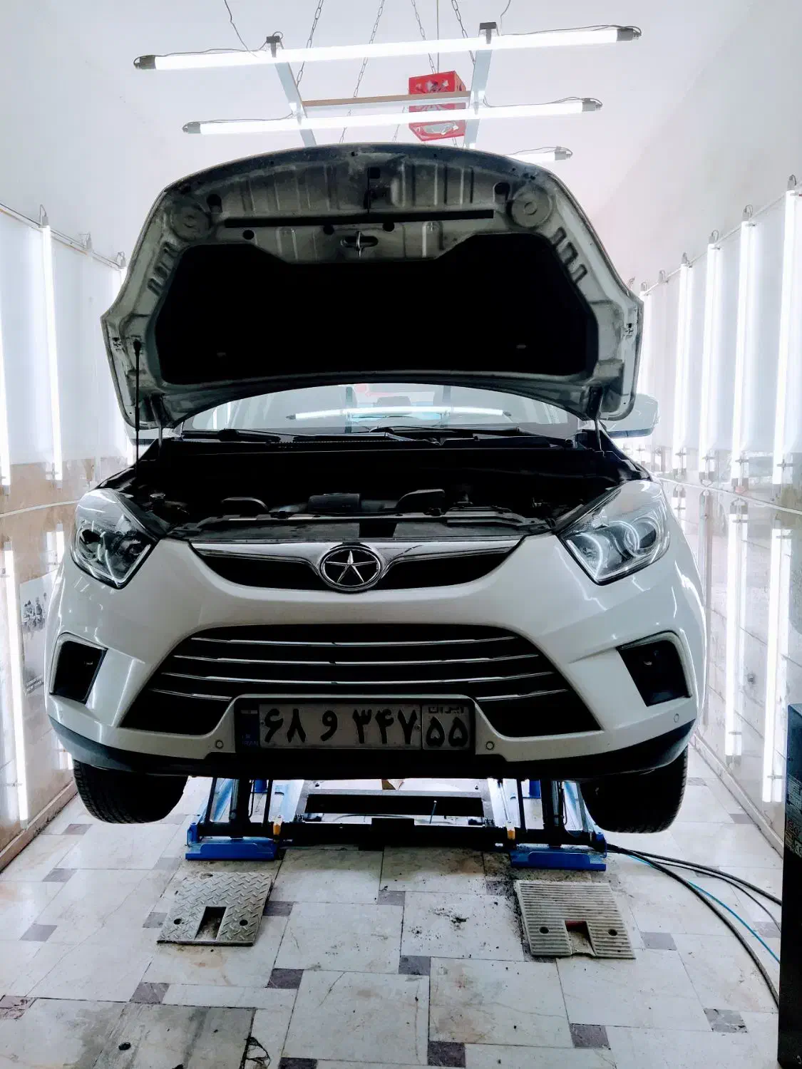 تشخیص رنگ ،کارشناسی رنگ و فنی کیان|خدمات موتور و ماشین|قرچک, زیبا شهر|دیوار