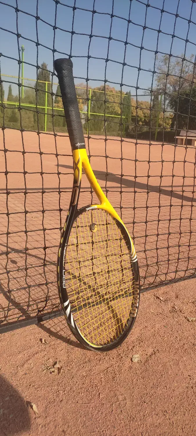 راکت تنیس ویلسون|ورزش‌های توپی|فولادشهر, C8|دیوار