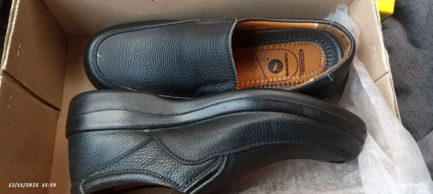 کفش کار اداری|کیف، کفش، کمربند|الوند, |دیوار