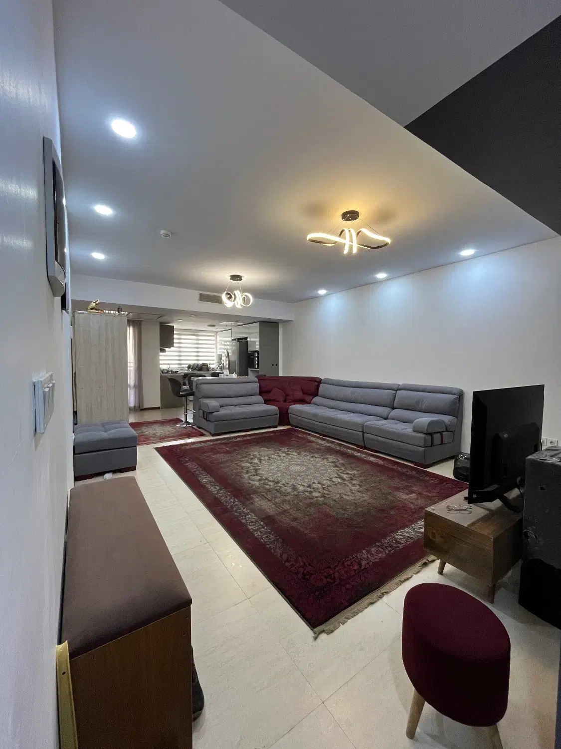 79متری 1خواب ویو کوه و آبنوا لطفا املاک تماس نگیرد