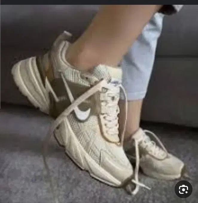 کفش اسپرت وی2کی(کارمحرم زاده)مدل عابرسان نصف راه|کیف، کفش، کمربند|تبریز, |دیوار