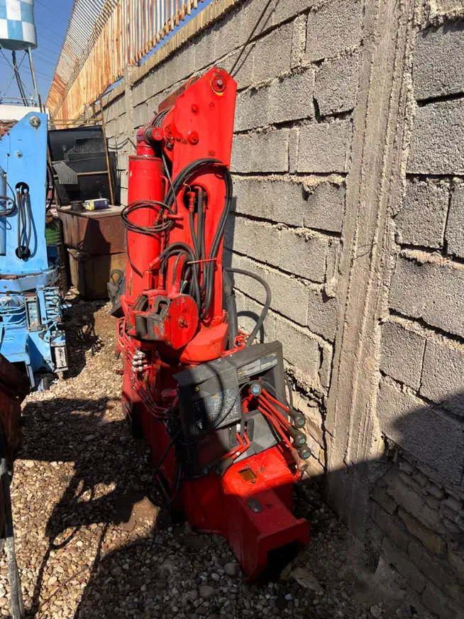 جرثقیل یونیک ۳۷۰ با مادر ۴|خودرو سنگین|شیراز, شهرک گلدشت حافظ|دیوار