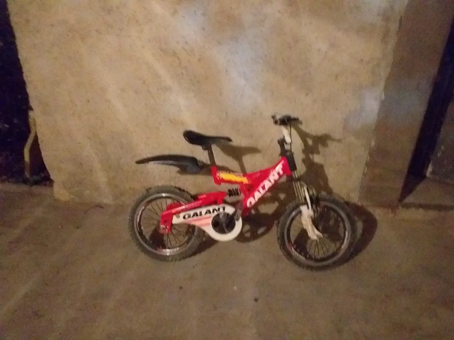 یک دچرخه ی ۲۶ و یک دچرخه ی ۱۷|دوچرخه، اسکیت، اسکوتر|همدان, |دیوار