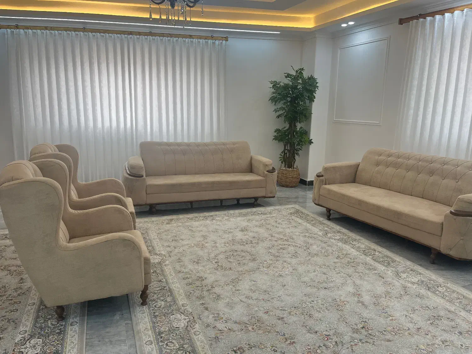 مبل۹نفره|مبلمان خانگی و میز عسلی|رشت, عینک|دیوار
