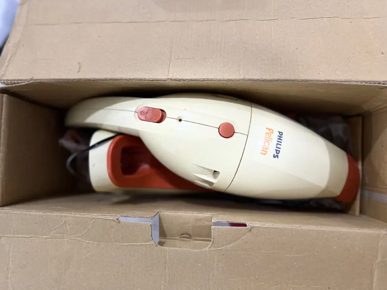 جارو شارژی Philips Pelican FC6056 اصلی|جاروبرقی، جارو شارژی، بخارشو|بندرعباس, |دیوار