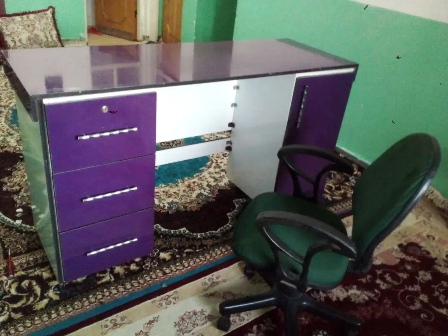 میز مدیریت|دفتر کار|جم, |دیوار