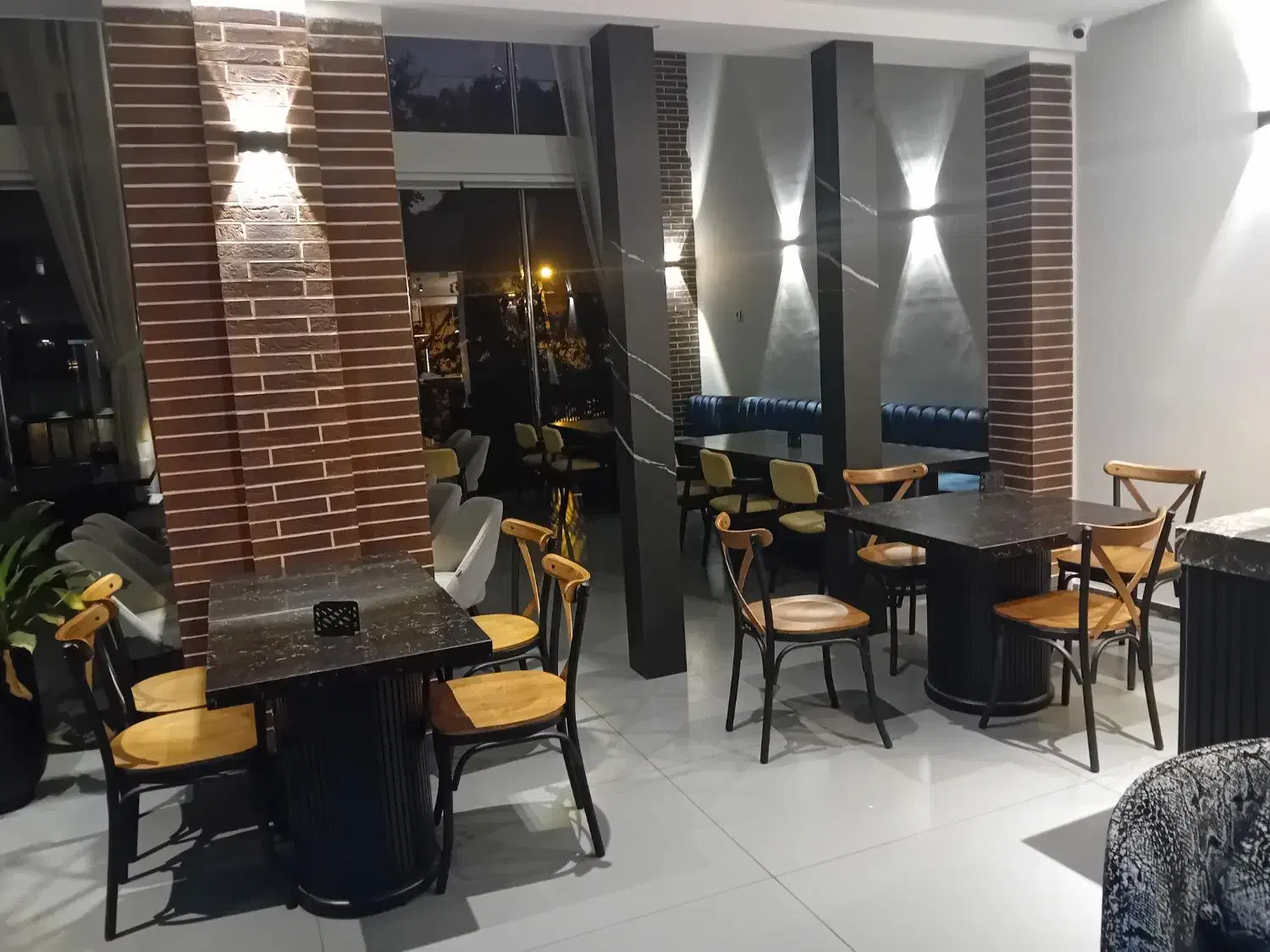 دو نفر نیروی کار جهت کار در  کافه  و رستوران|استخدام خدمات فروشگاه و رستوران|تهران, امانیه|دیوار