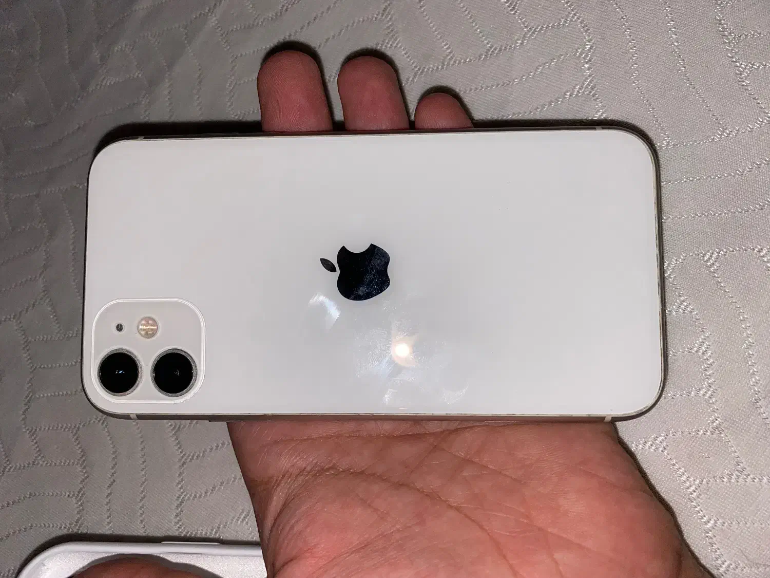 آیفون ۱۱ سفید ۶۴ تکسیم (باتری نو)|موبایل|اهواز, کیانپارس |دیوار