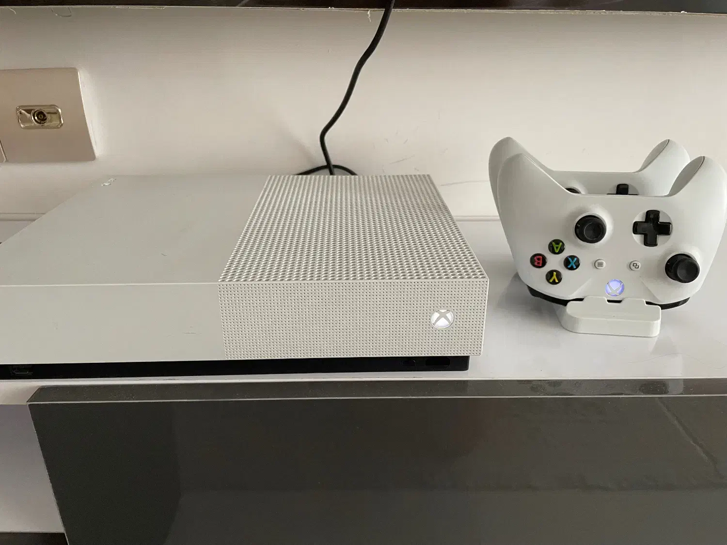 xbox one s یک ترا|کنسول، بازی ویدئویی و آنلاین|بروجرد, |دیوار