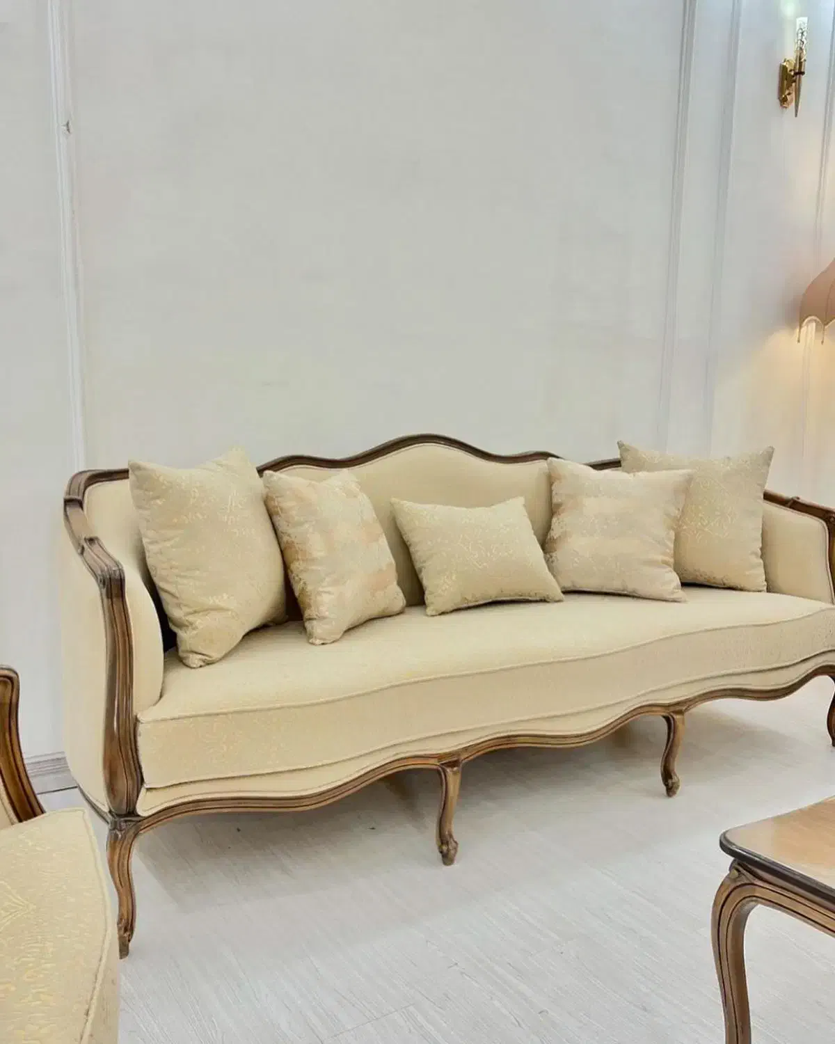 مبل کویین فرانسوی کد۴۴|مبلمان خانگی و میز عسلی|رشت, استادسرا|دیوار