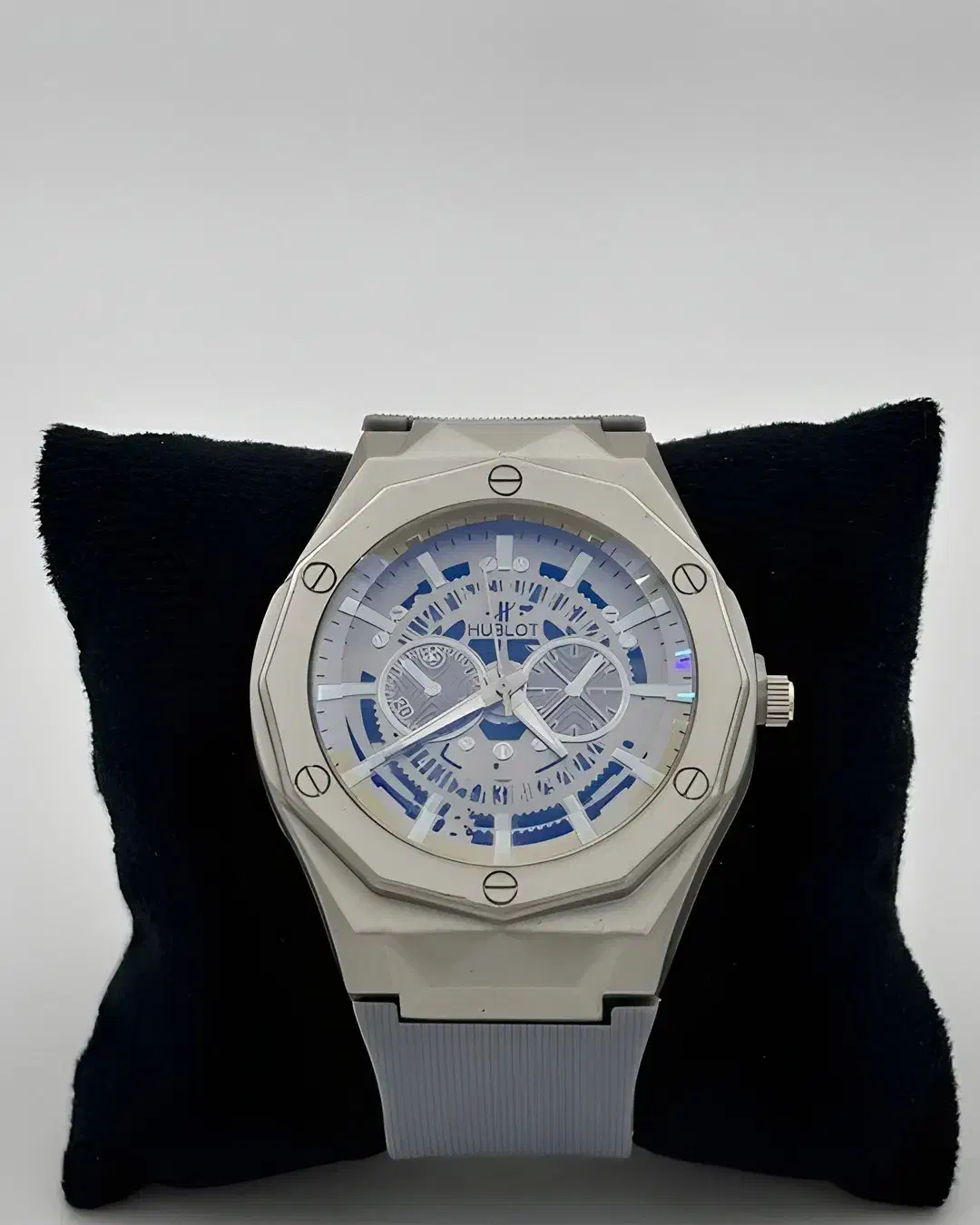 ساعت مردانه HUBLOT (سورمه ای و نقره ای)|ساعت|اهواز, اهواز|دیوار