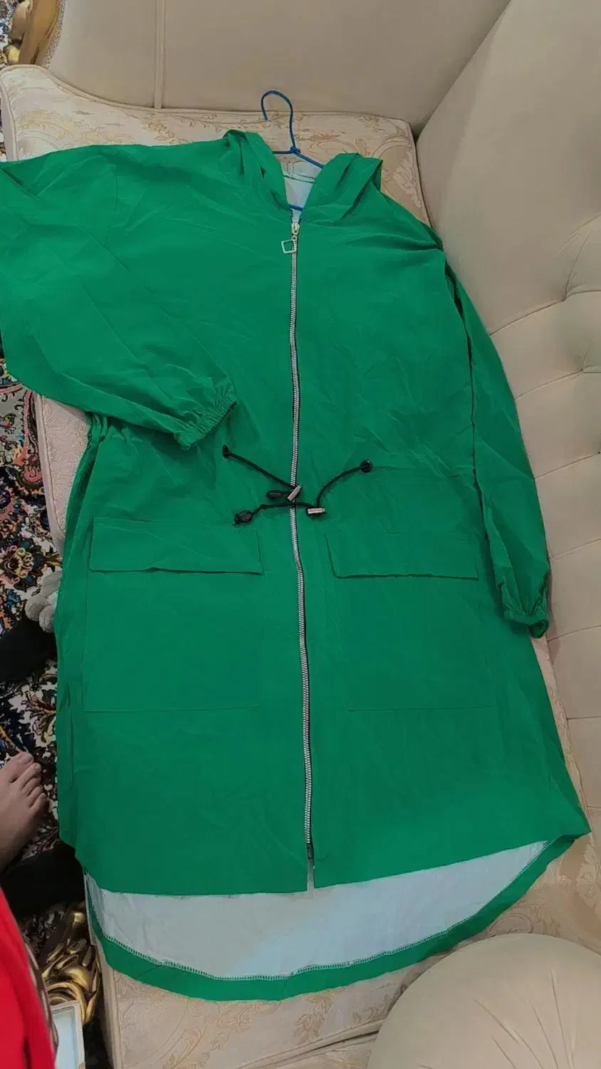 پاییزه. پالتو|لباس|میاندوآب, |دیوار