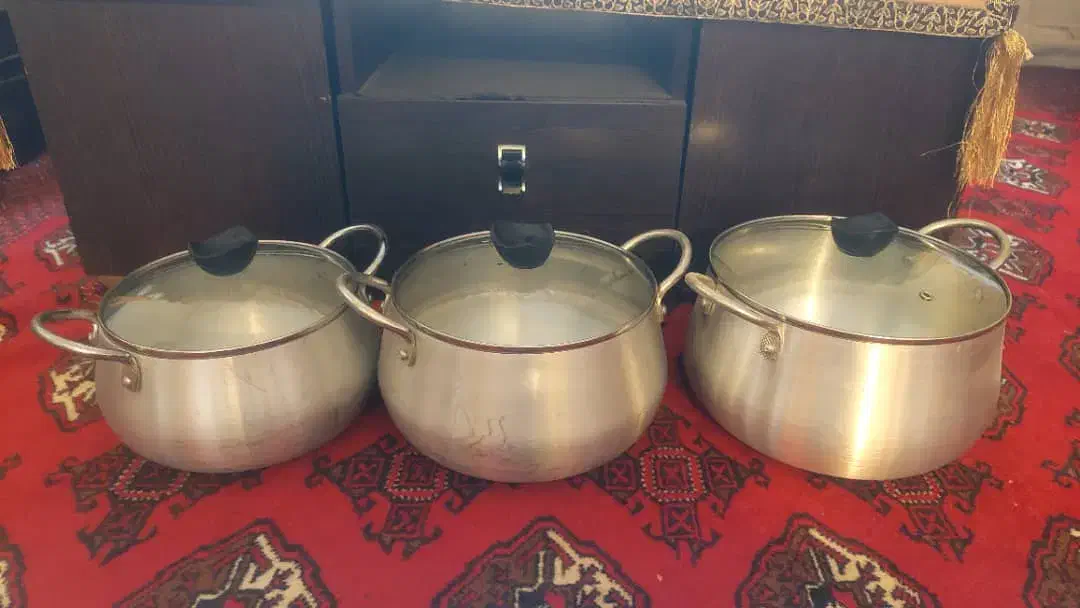 قابلمه، ماهیتابه رژیمی و میوه خوری|ظروف پختوپز|هشتگرد, شهرک گلها|دیوار