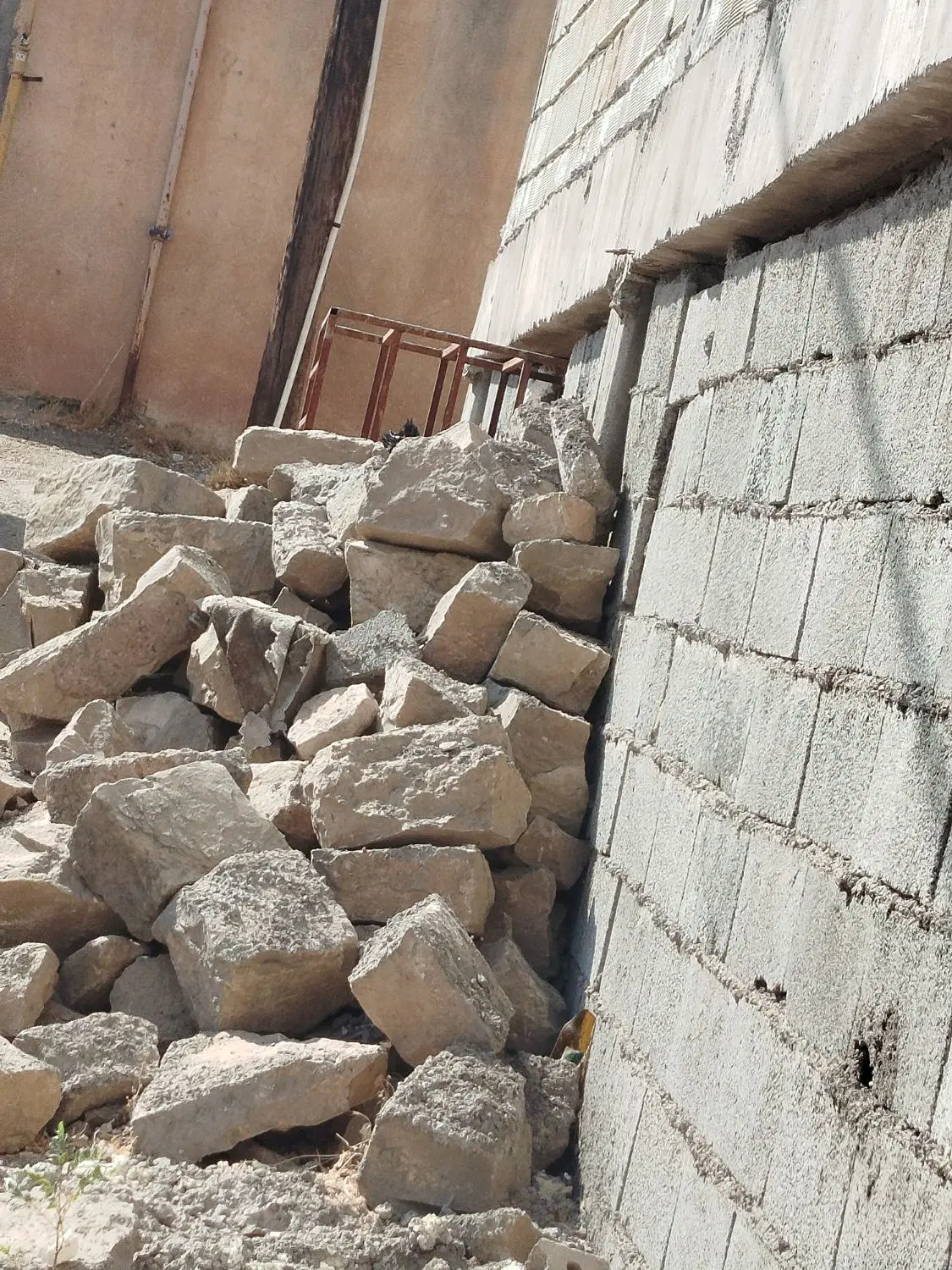 سنگ|بدلیجات|مسجد سلیمان, |دیوار