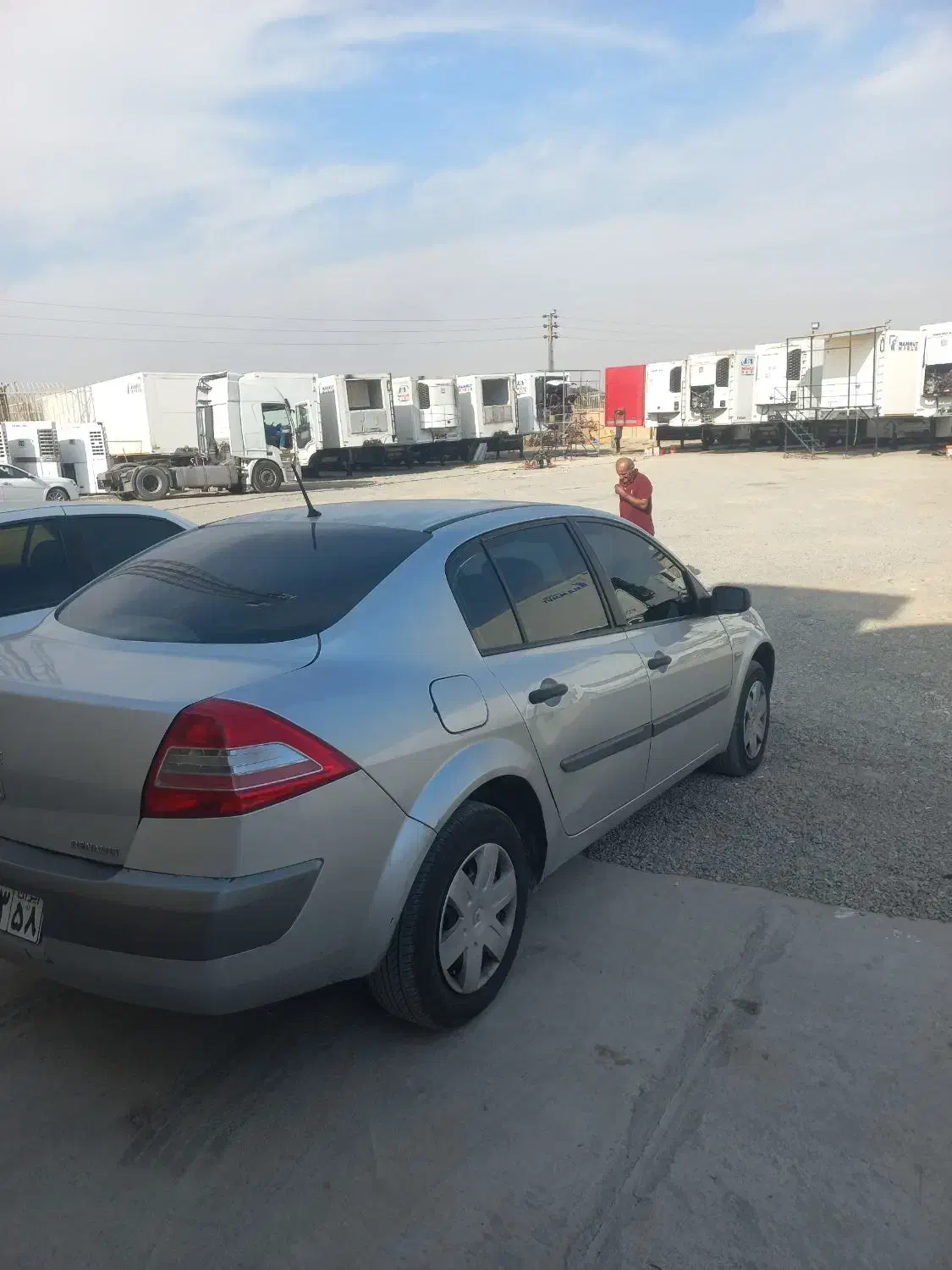 مگان ۱۶۰۰ دنده|خودرو سواری و وانت|بوشهر, |دیوار