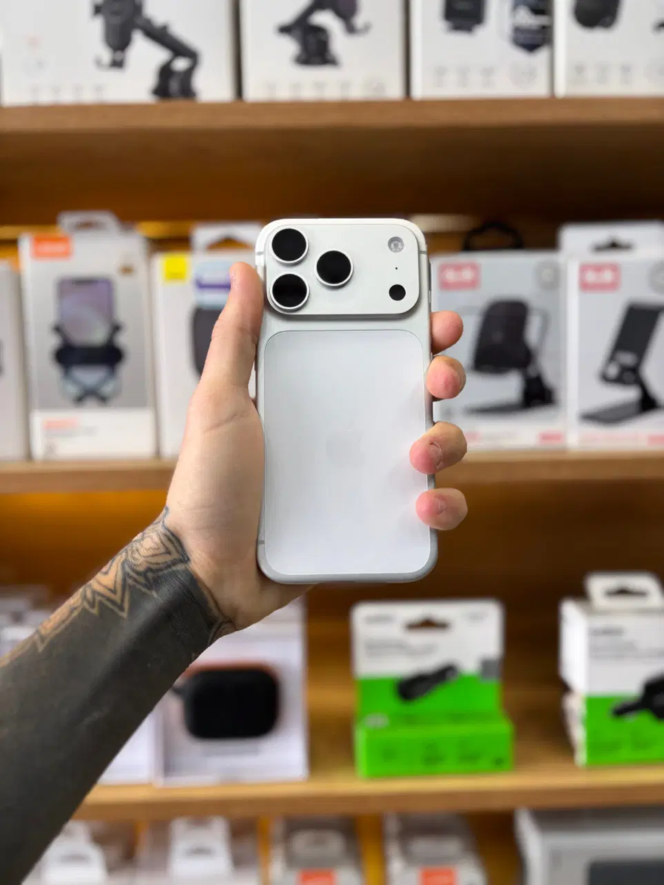 Iphone 17 pro|موبایل|کرج, مهرویلا جنوبی|دیوار