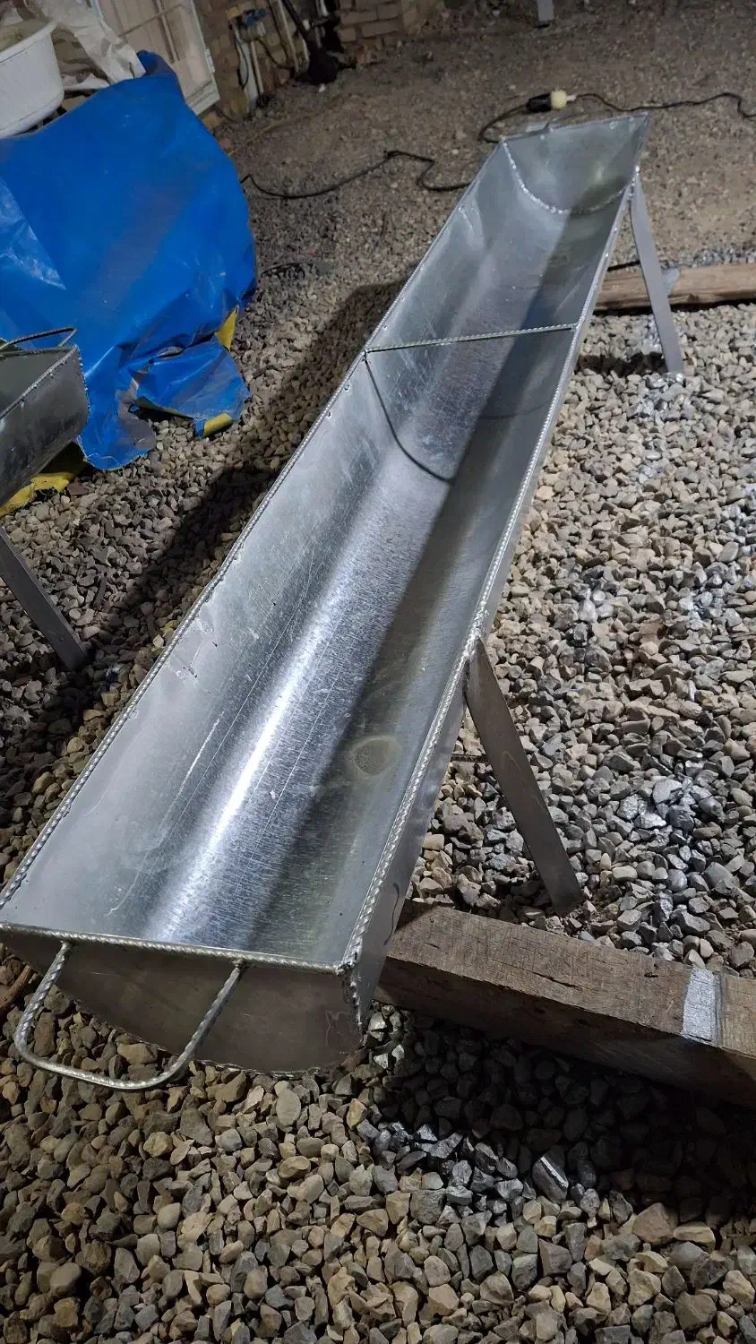 آخور1.5 میل.   2متری سفارش پزیرفته میشود|لوازم جانبی حیوانات|گنبد کاووس, |دیوار