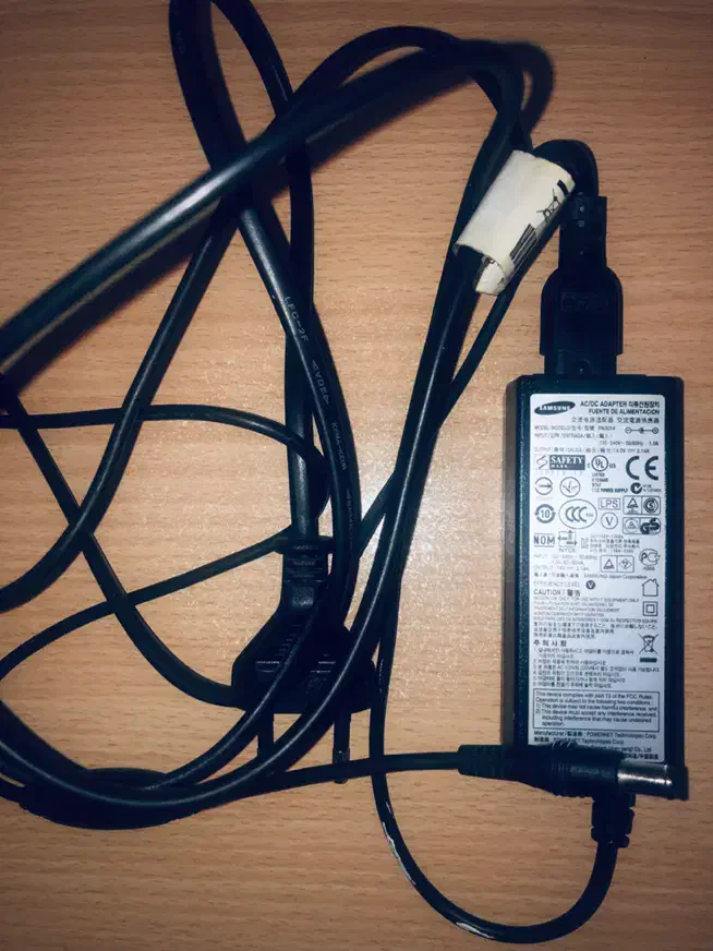 کابل اداپتور سامسونگ و کابل دیتا اصلی|قطعات و لوازم جانبی رایانه|تهران, کوهک|دیوار
