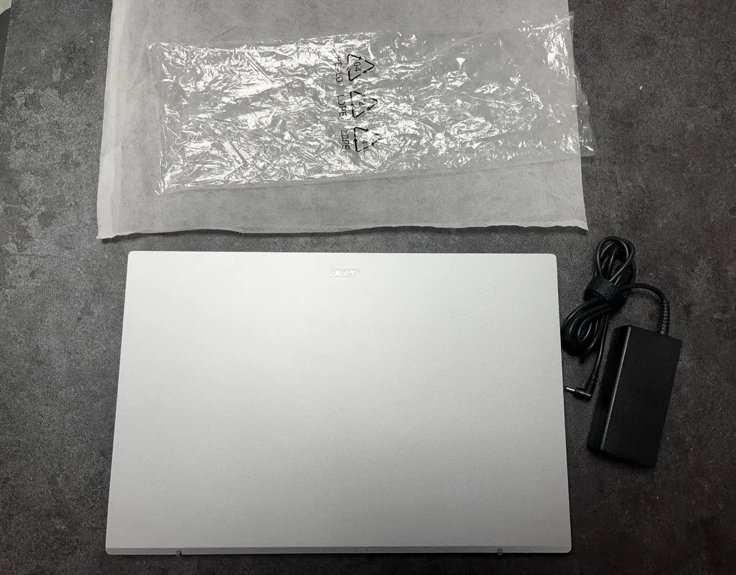 لپتاپ مناسب کارای روزمره اداری،اقتصادی laptop acer|رایانه همراه|تهران, میدان ولیعصر|دیوار