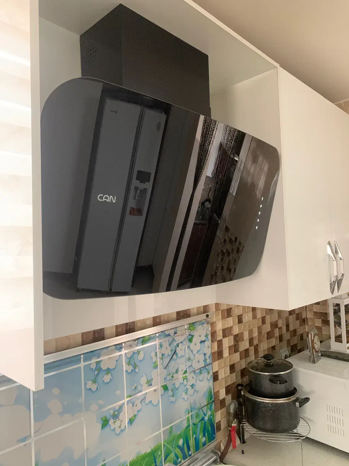 هود|هود|اصفهان, درب کوشک|دیوار