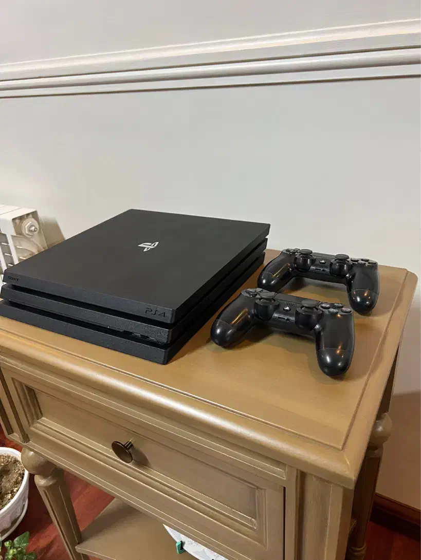 Ps 4 pro|کنسول، بازی ویدئویی و آنلاین|تهران, شهرک نفت|دیوار