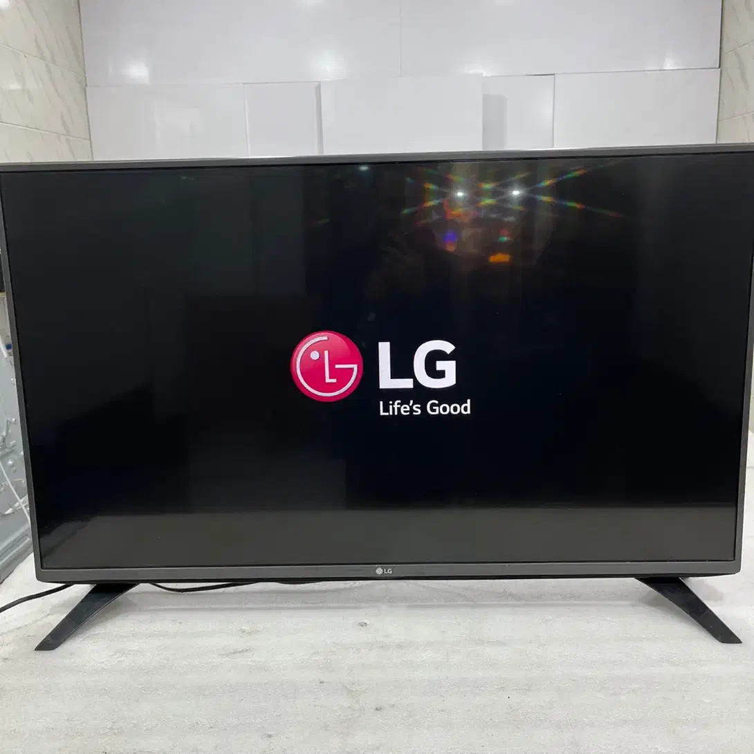 تلویزیون الجی ۴۳ اینچ|تلویزیون و پروژکتور|کرمان, |دیوار