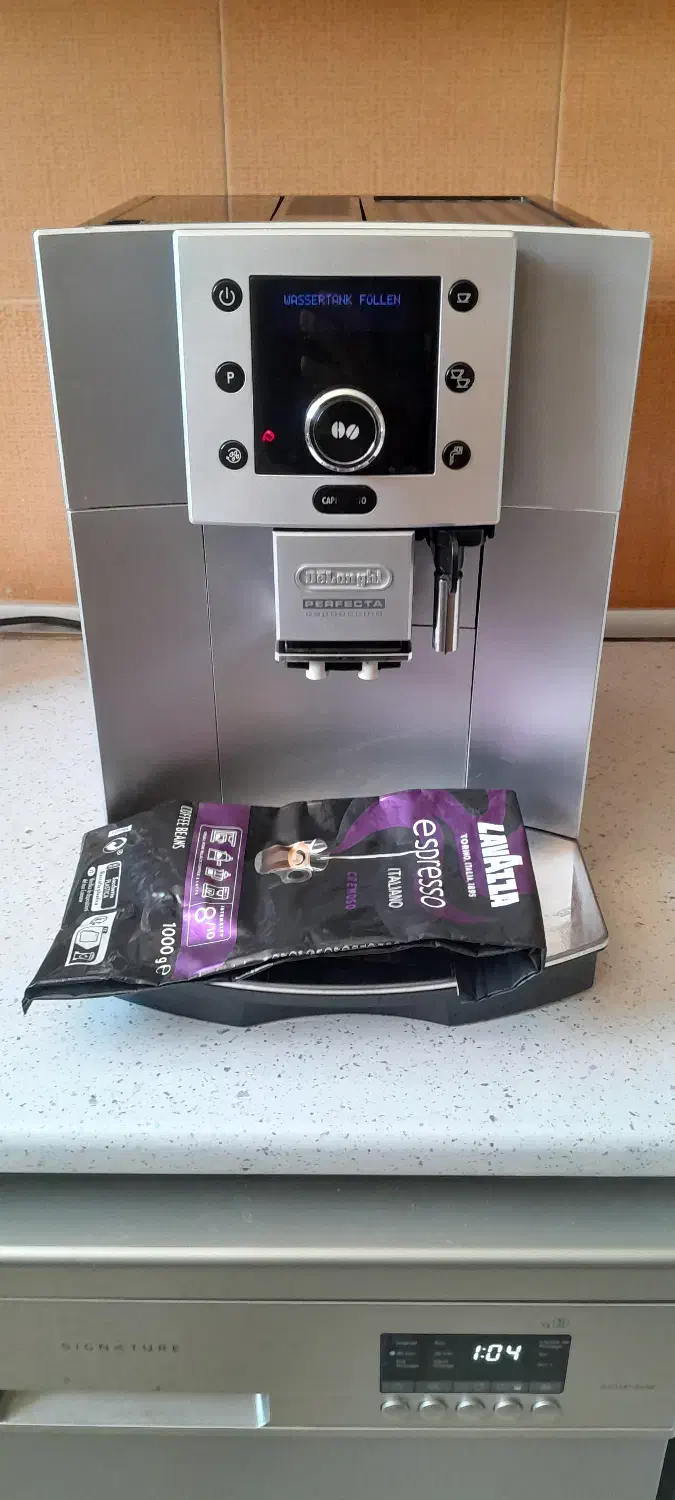 Delonghi perfecta Cappuccino Automatisch|کافی‌شاپ و رستوران|محمدشهر, همایون ویلا|دیوار