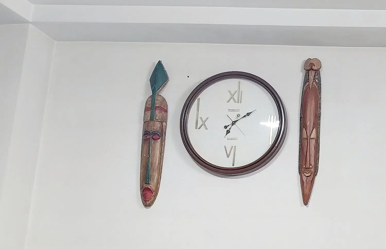 دکوری و مجسمه چوبی،ورق بزنید،مناسب کافه و منزل|مجسمه، تندیس، ماکت|فردوسیه, |دیوار