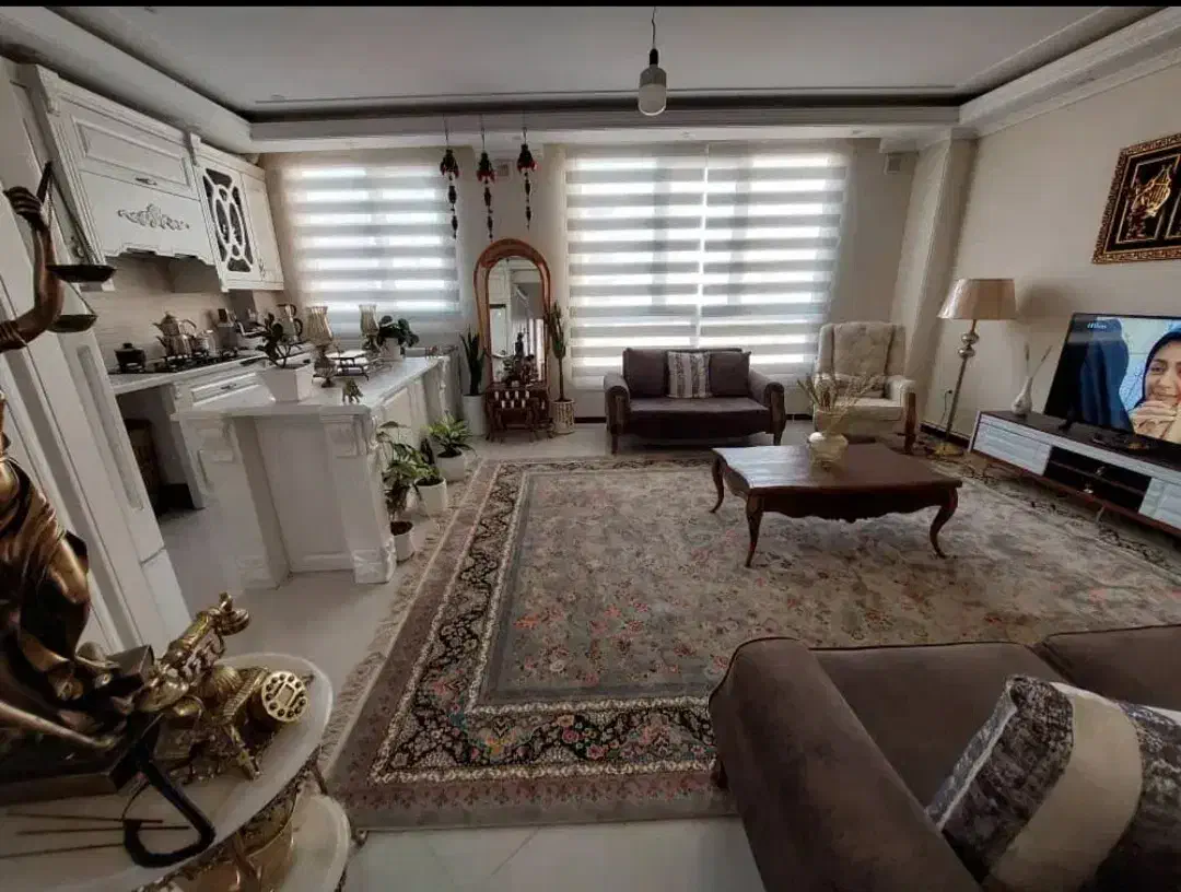 ۷۰ متر /دو خوابه/خوش نقشه /مجیدیه شمالی