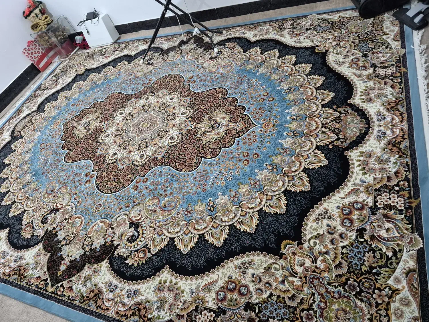 فرش ۷۰۰ شانه پاتریس تراکم پود ۲۵۵۰|فرش|بهبهان, |دیوار